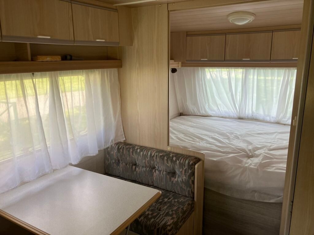 camping hennebont,caravane auvent,caravane equipée,camping blavet