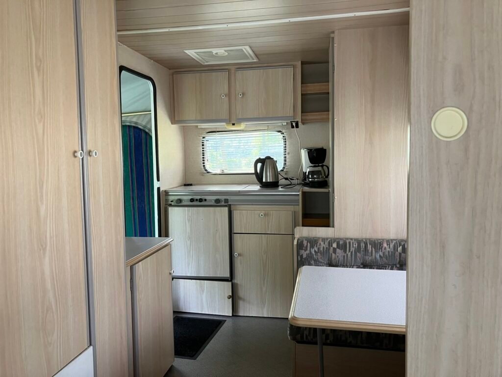 camping hennebont,caravane auvent,caravane equipée,camping blavet