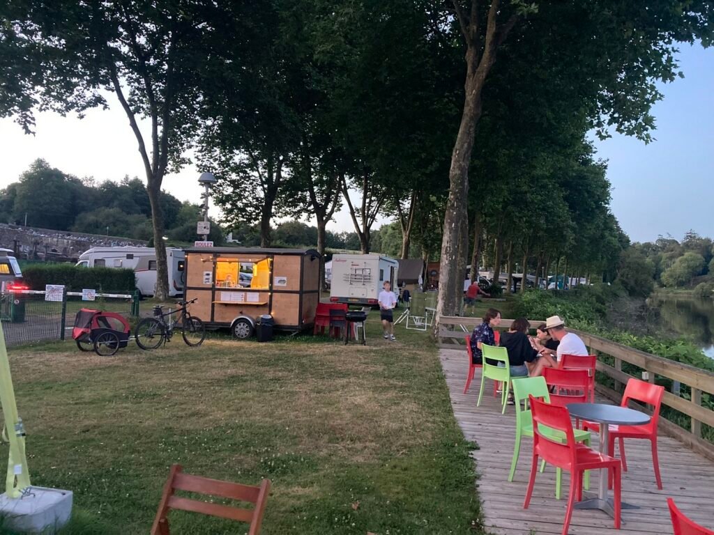 food truck restauration sur place camping hennebont 2